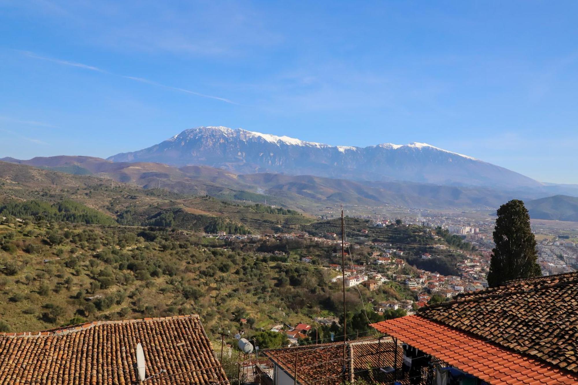 Vila Art Berat Castle Bagian luar foto