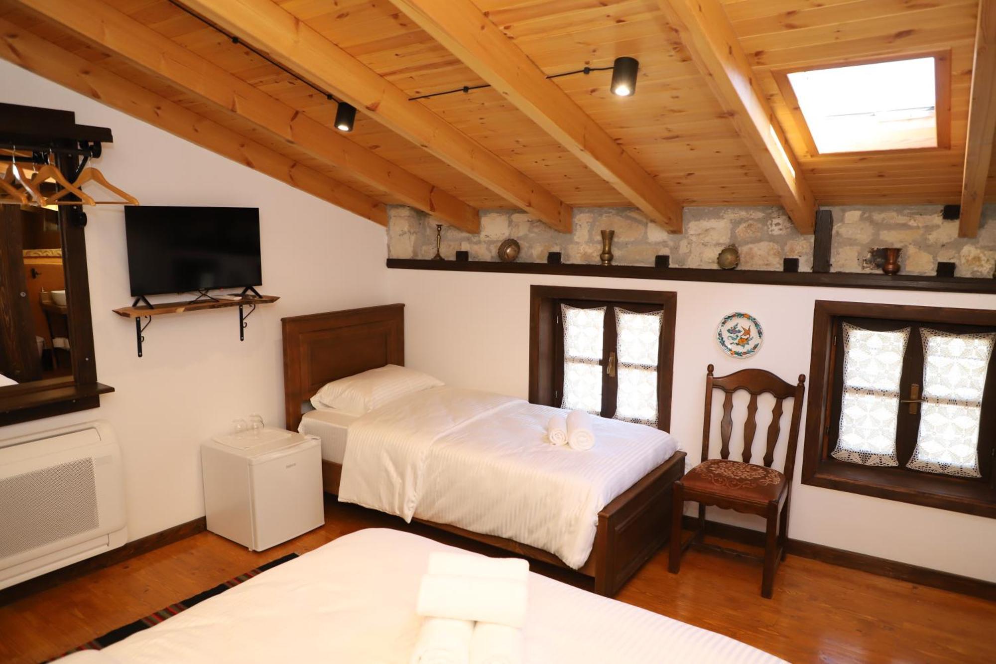 Vila Art Berat Castle Bagian luar foto