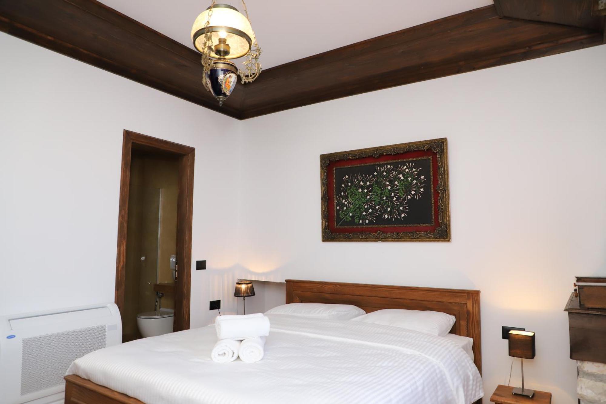 Vila Art Berat Castle Bagian luar foto