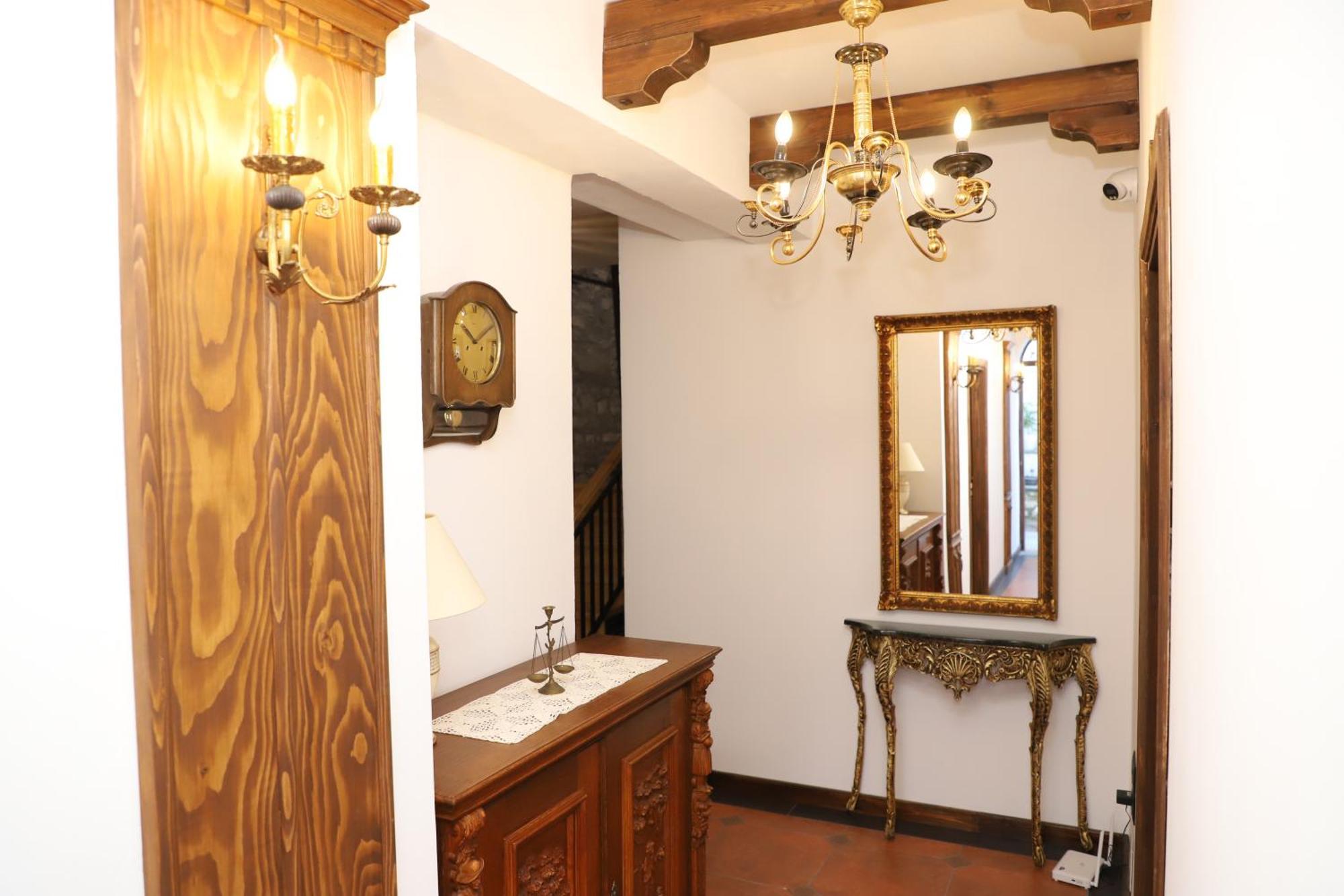 Vila Art Berat Castle Bagian luar foto